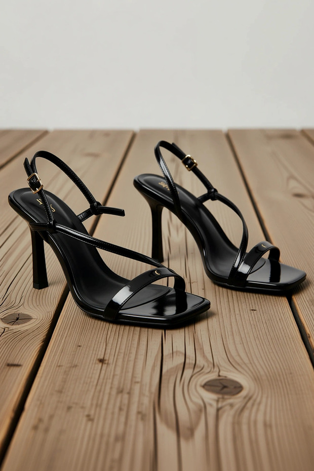 Women's Patent Leather Banded High Heel Square Toe Sandals Heel Faux Leather Daily Comfortable Modern Stylish Elegant