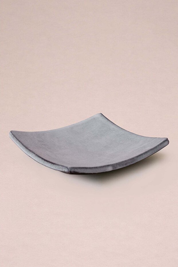 Stoneware Square Plate with Curved Edges 17 cm