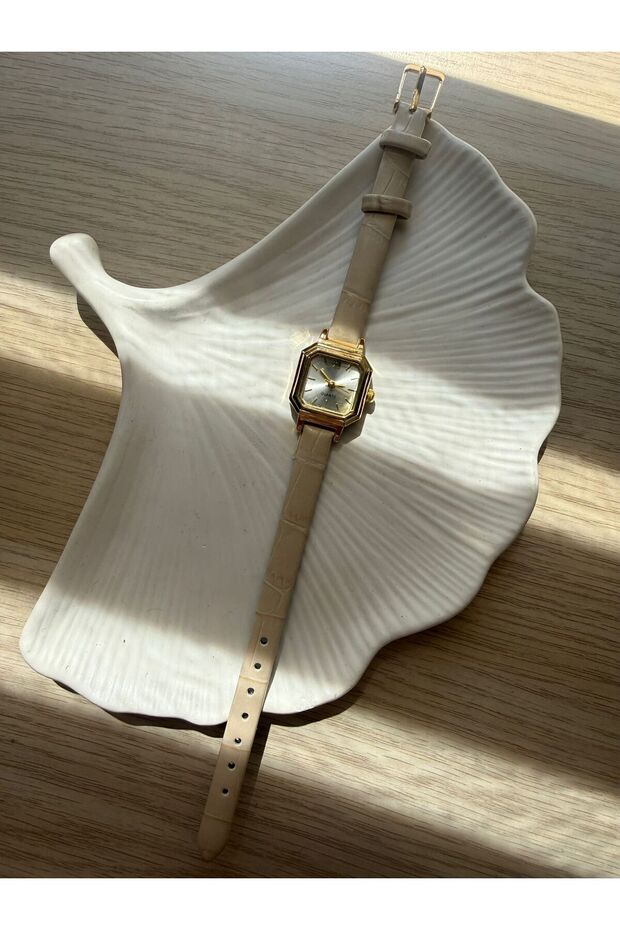 Minimal Leather Cord Women's Wristwatch Cream