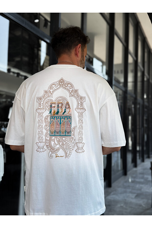 تي شيرت أبيض كبير الحجم بنقوش عرقية من White Era SW-5161