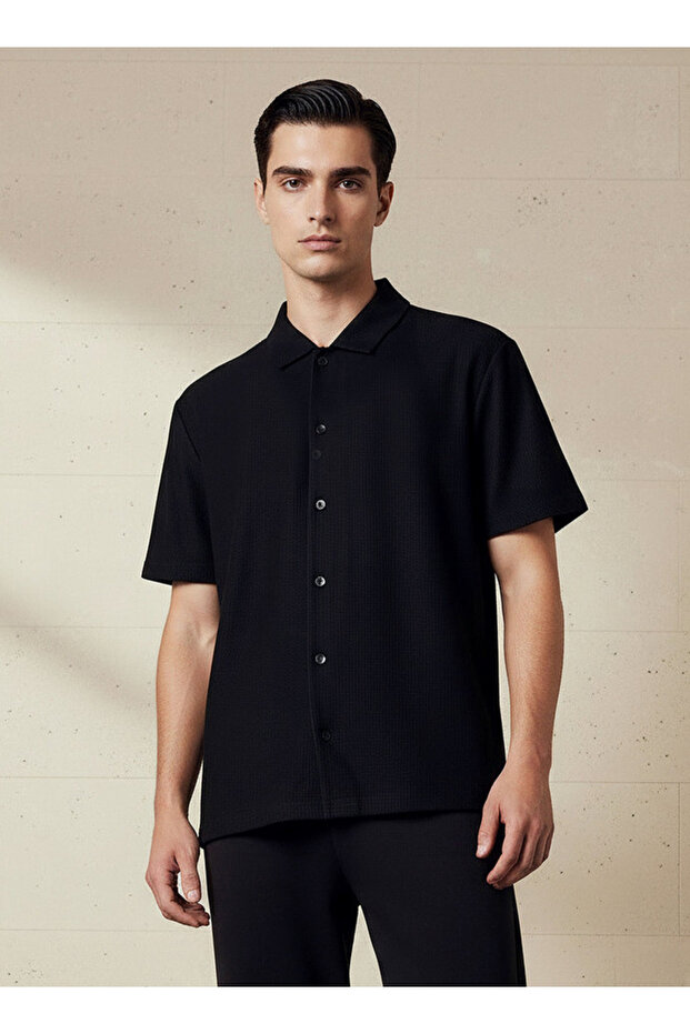 TEXTURED KNIT SHIRT