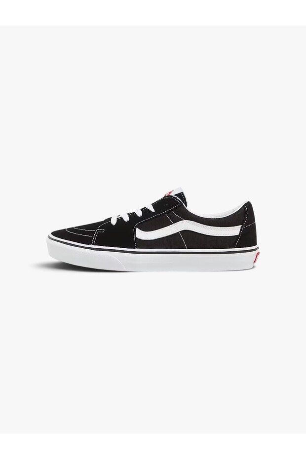 حذاء رياضي أسود للجنسين من UA SK8-Low - VN0A4UUK