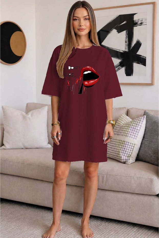 Crew Neck T-Shirt with Lip Print and "I Don'T Care" Writing, Extra Long Oversize Tunic T-Shirt, Short Sleeve