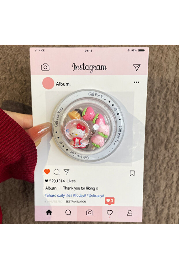 B Kawaii Sanrio HelloKitty 3D Crystal Ball Strong Magnetic Bracket for Magsafe Phone Foldable Phone.