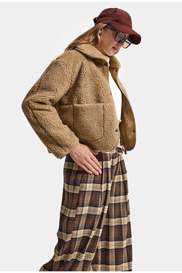 Women's Milk Coffee W6-57 Belt Length Teddy Fabric Jacket Coat