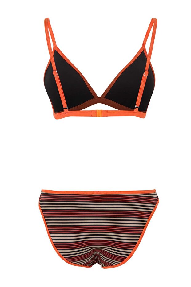 Çizgili Üçgen Kaplı Renk Bloklu Biyeli Normal Bel Regular Bikini Takımı TBESS26BT00199 - 5