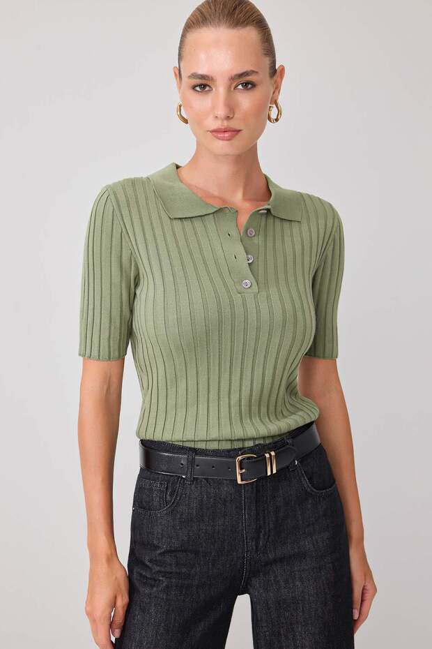 Yağ Yeşil Basic Polo Yaka T-Shirt Görünümlü İnce Bluz TWOSS20BZ0112