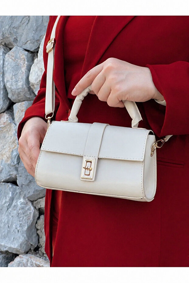Noraa Model Women's Hand and Shoulder Bag NEW SEASON 20 x 12 x 10 dimensions.
