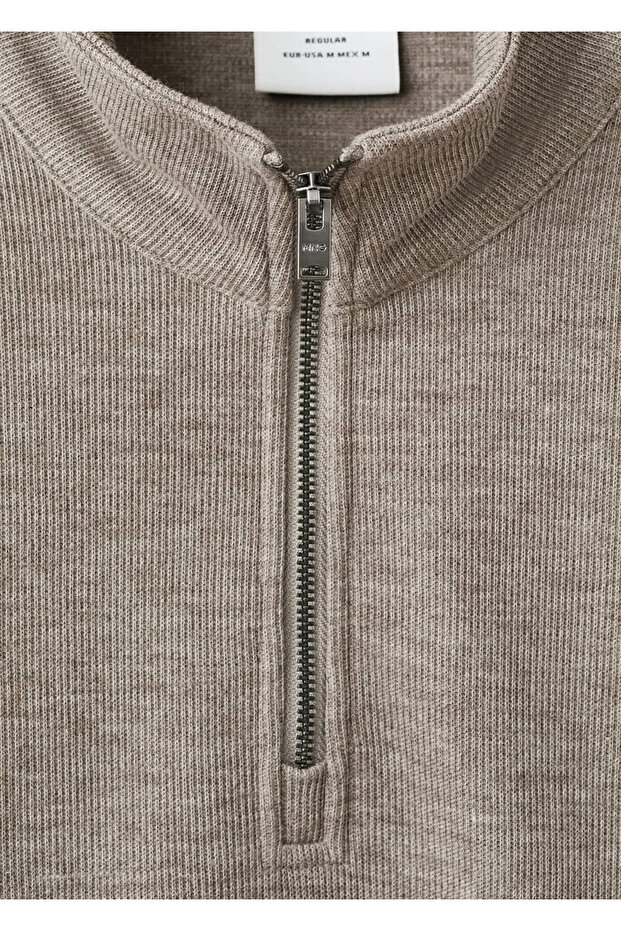 Sweatshirt mit normaler Passform und Reißverschluss - 8
