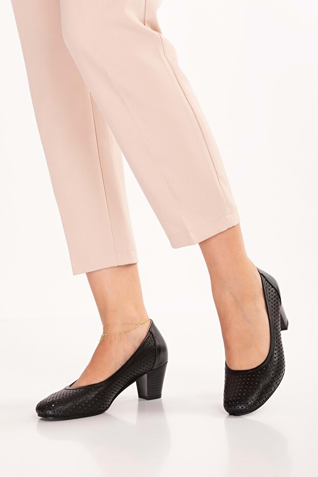 Genuine Leather Classic Heeled Shoes Shhn.242Y Black