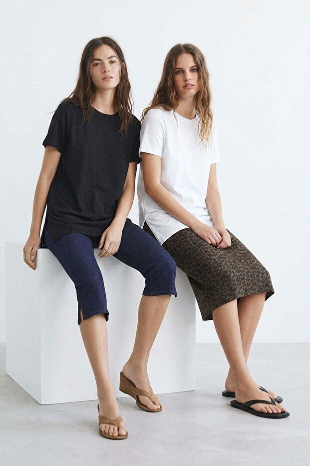 2 Pieces Round Neck Women's T-Shirt with Side Slits