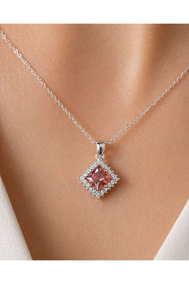 Natural Zultanite Stone Non-Tarnish Steel Necklace – Color-Changing Women's Necklace