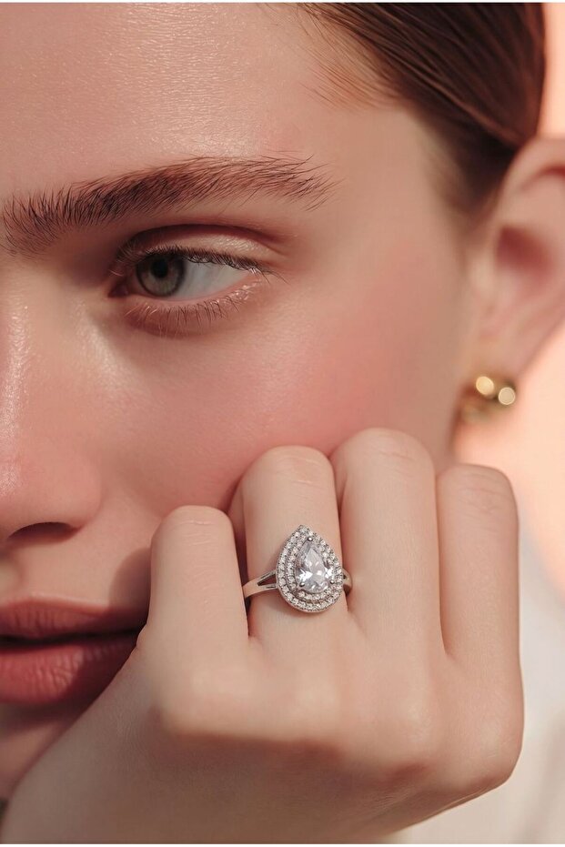 Adjustable Heart Figured Zircon Stone Ring