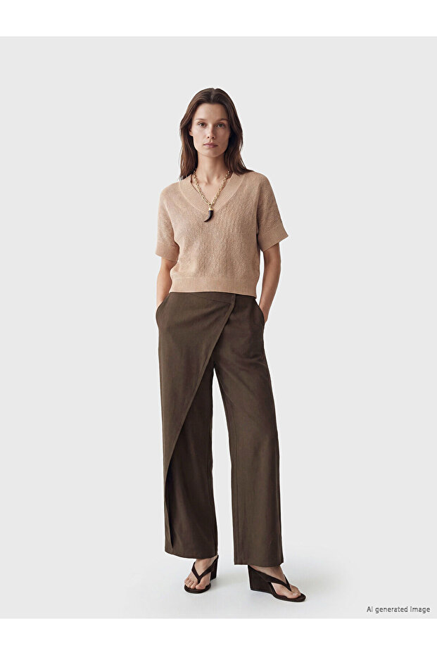 Nevavm Regular Fit Double-Breasted Women's Trousers with a Difference in Length