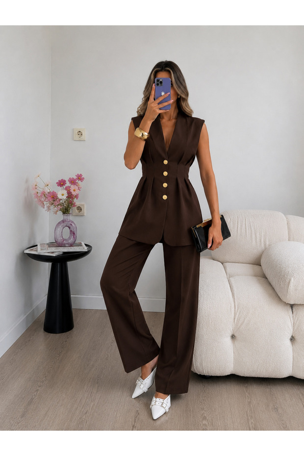 Gold Buttoned Pleated Vest Trousers Blazer Suit