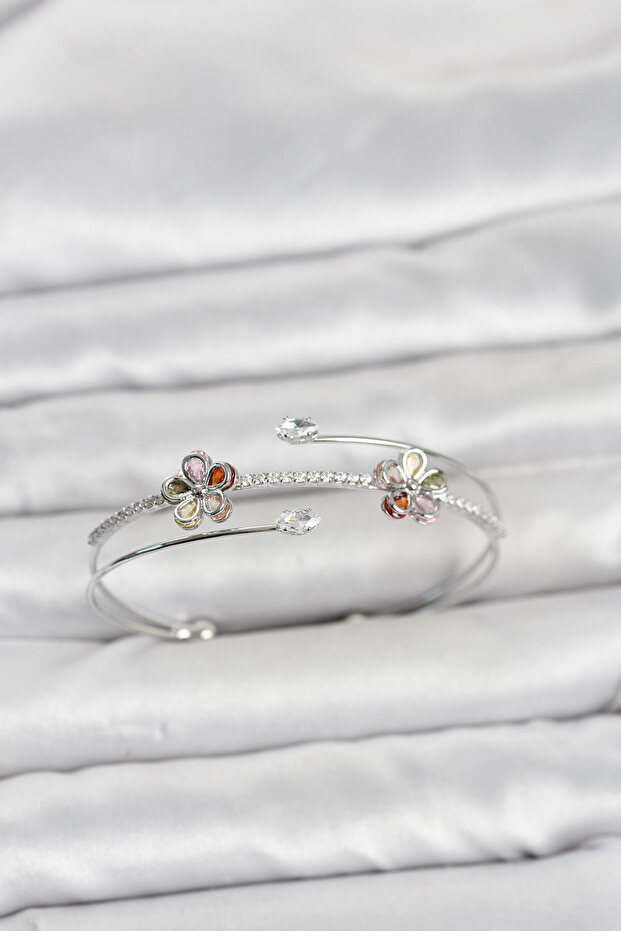 Silver Color Brass Zircon Stone Flower Model Women's Bracelet -