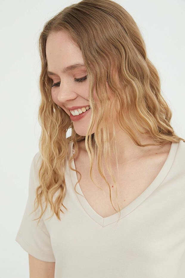 Basic V-Neck Modal T-Shirt - 5