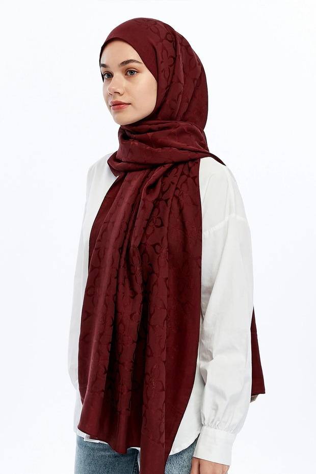 شال بنمط البرسيم من سلسلة أليا