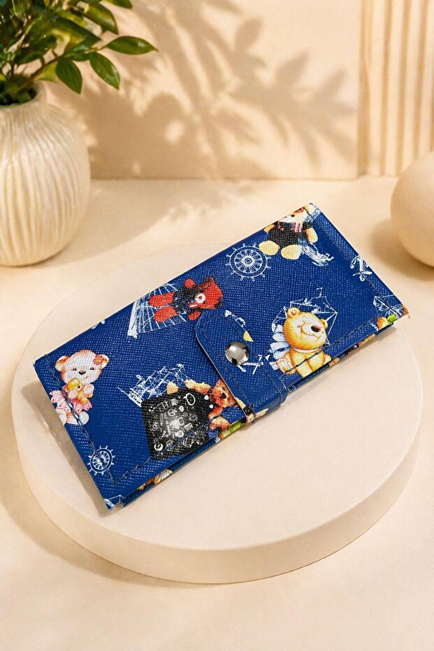 Bag size eyeshadow palette blue