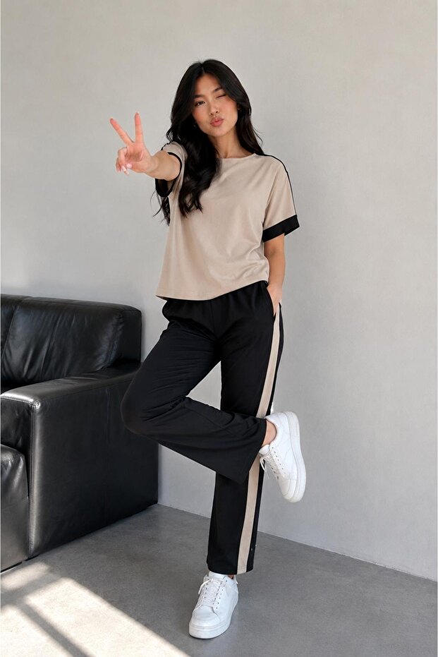 Women's Crew Neck Stripe Detailed Comfortable Cool Tracksuit Set