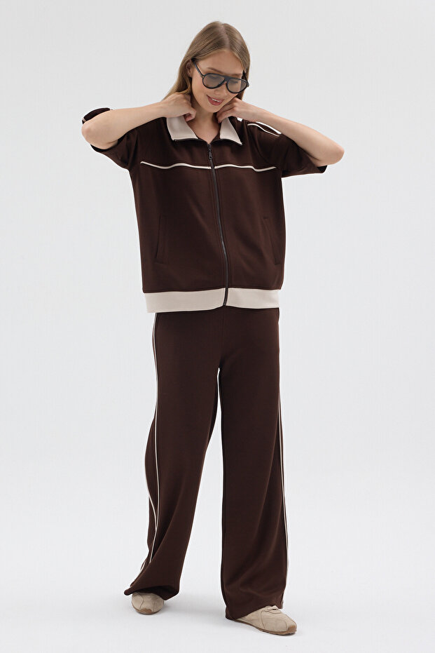 Women's Short Sleeve Zippered Modal Fabric Tracksuit Set with Piping on the Sides and Front