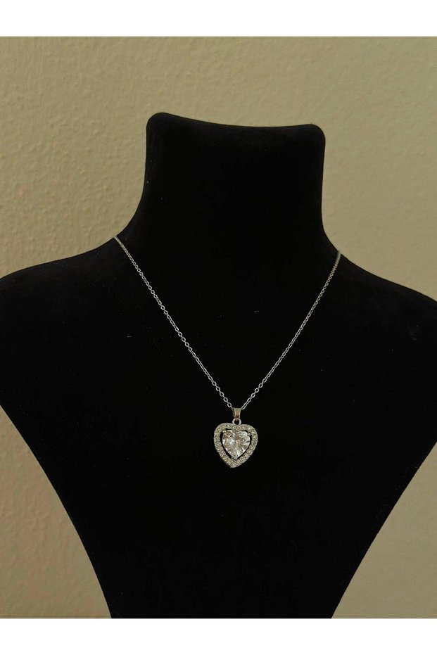 Elegant Silver Color Necklace with Heart Figured Zircon Stones
