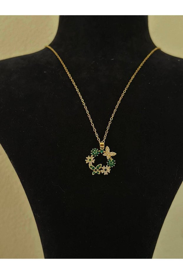 Elegant Necklace with Flower and Butterfly Detail and Stone
