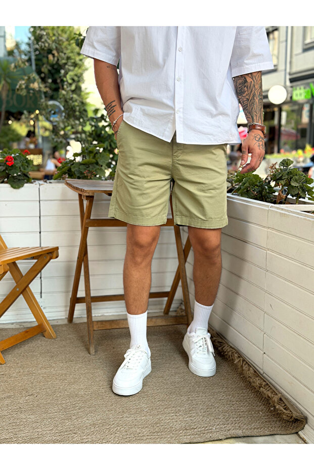Basic Gabardine Shorts
