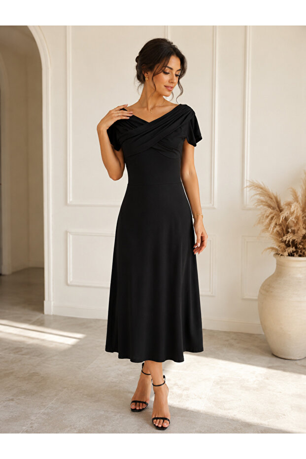 Timeless Elegance - Women's Boat Neck Short Sleeve Long Sandy Dress