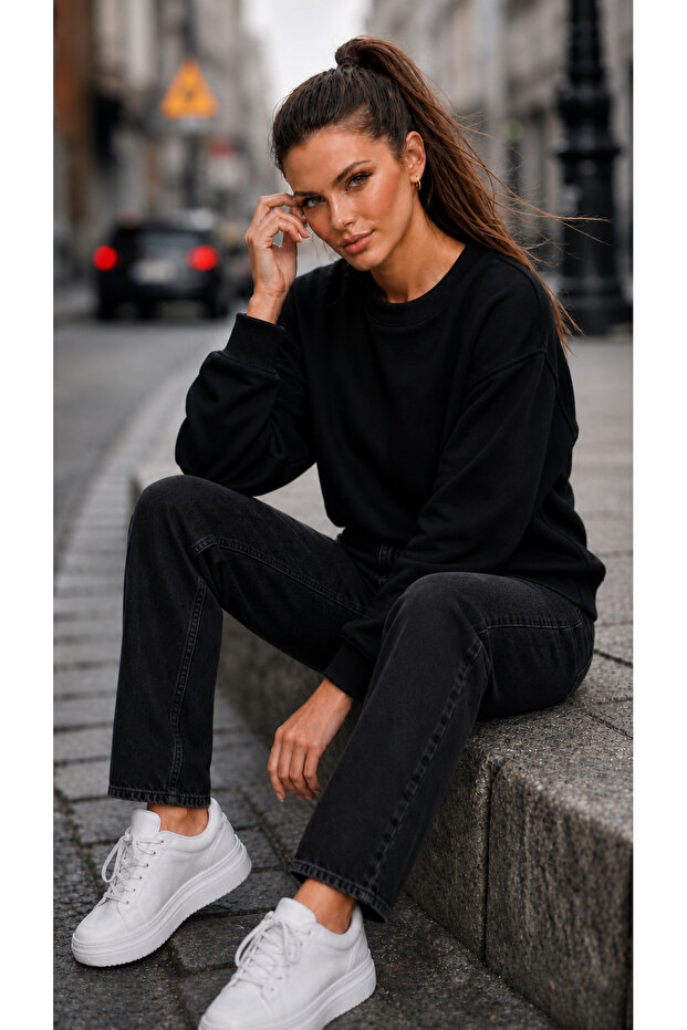 Women's Solid Color Simple Round Neck Casual Basic Sweatshirt