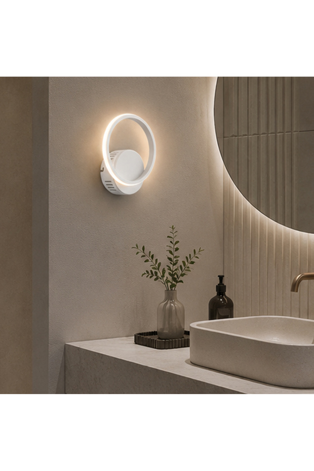 TT305-1-BY (مع 3 مصابيح LED ملونة) شمعدان LED دائري مفرد باللون الأبيض غير اللامع