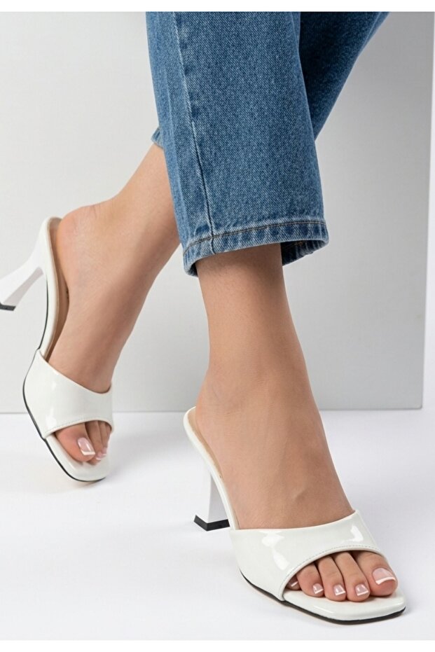 Jova White Patent Leather Heeled Slippers