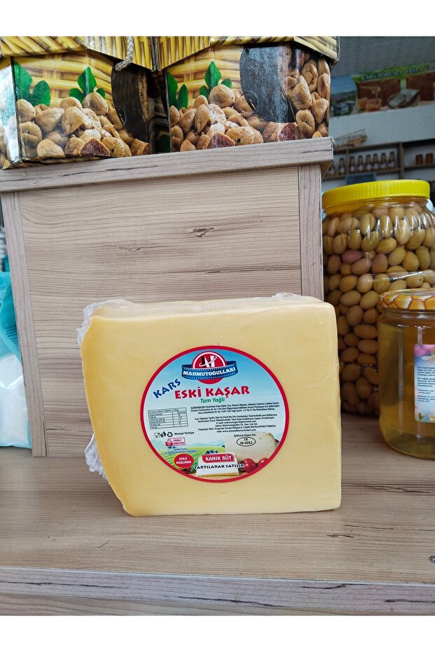 Kars eksi kaşar