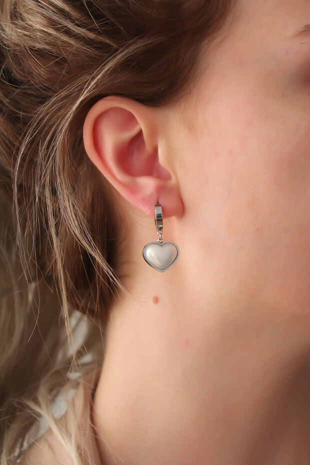 Silver Steel White Cambered Heart Earrings for Elegant Woman