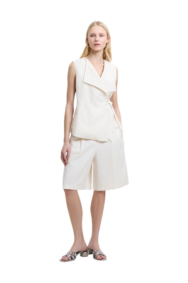 Women Raquel Tie Waistcoatt