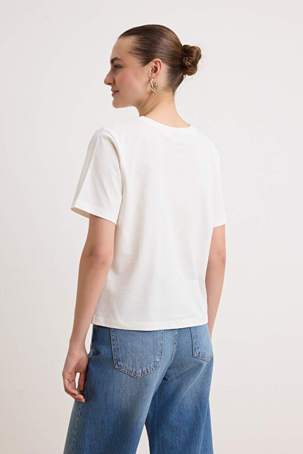 Ekru Baskılı Regular/Normal Kalıp Kısa Kollu Tok %100 Pamuk Örme T-Shirt TWOSS26TS00091 - 4