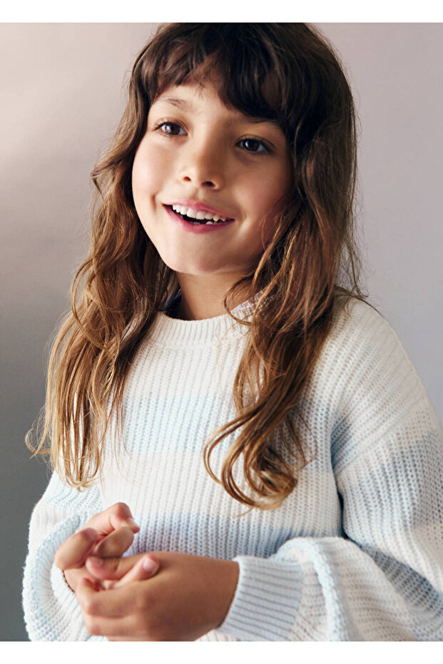 Gestreifter Strickpullover - 5