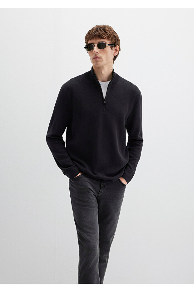 Half zip sweater black