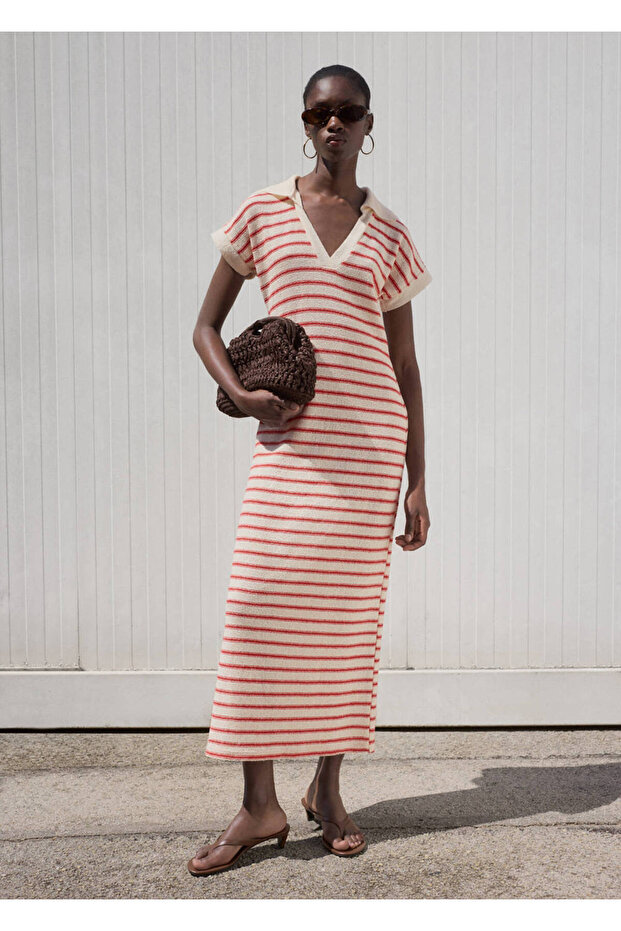 Gestreiftes langes Strickkleid - 2