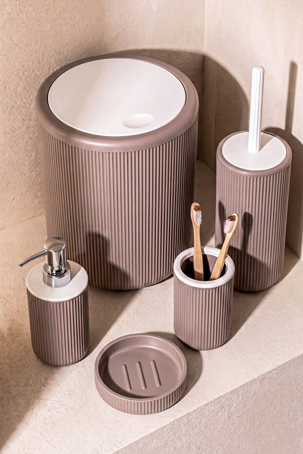 Faggiano Taupewhite 5-Piece Unbreakable Pp Bathroom Set – with 6.5 Liter Bucket
