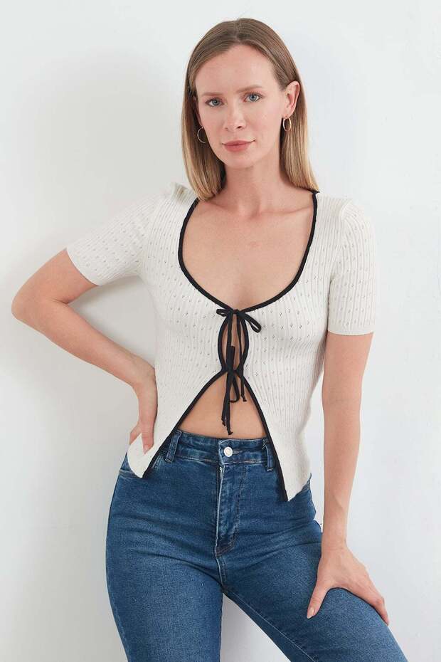 Ribbed Tie-Up Knitwear Blouse