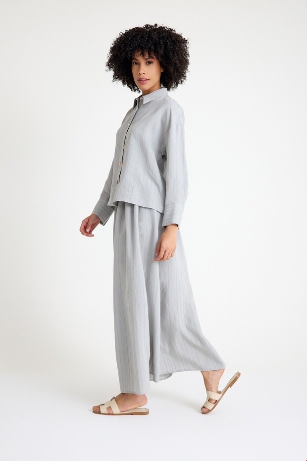 Buttoned Skirt Suit Gray