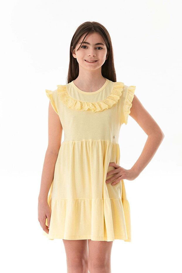 Girl's Dress with Laced Collar