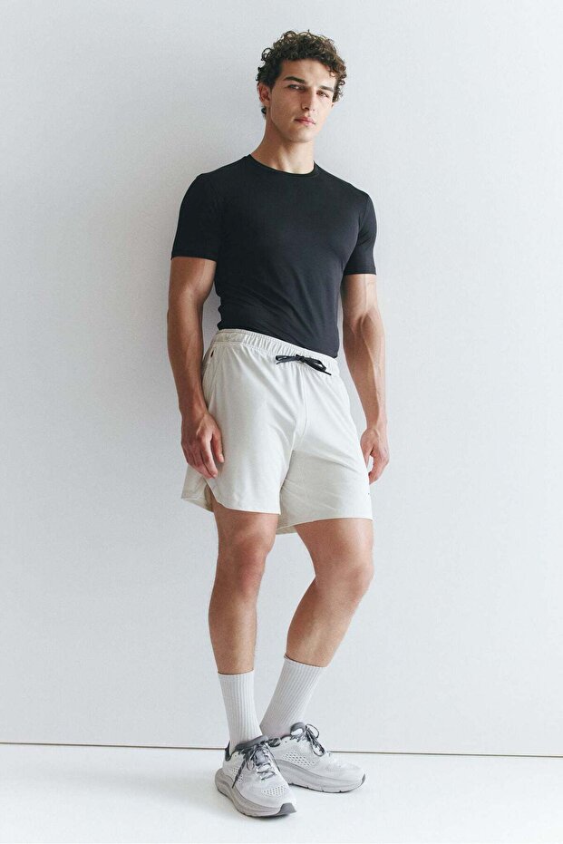 Muscle Fit Sports top with DryMove™