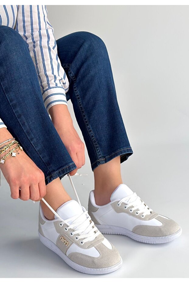 Lunga White Leather Lace-Up Sports Shoes