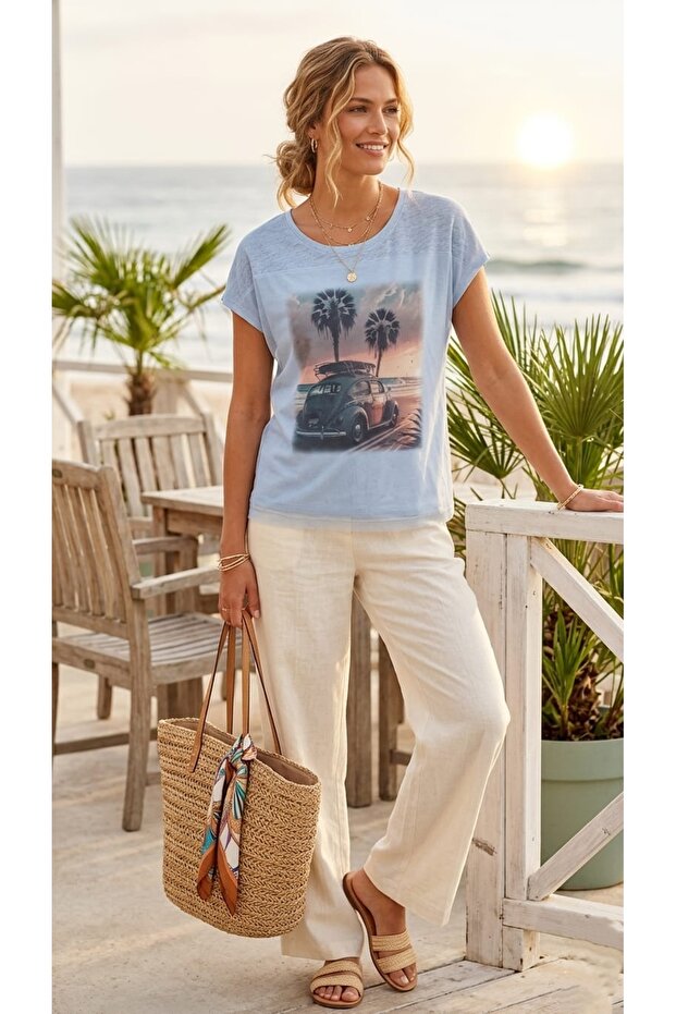 Women's Blouse with Tulle Detail on the Front and Bat Sleeves