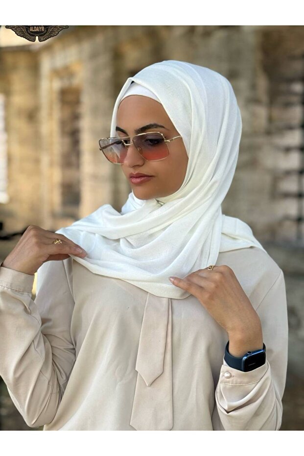 Pashmina Viscose Fabric Is 125 Grams