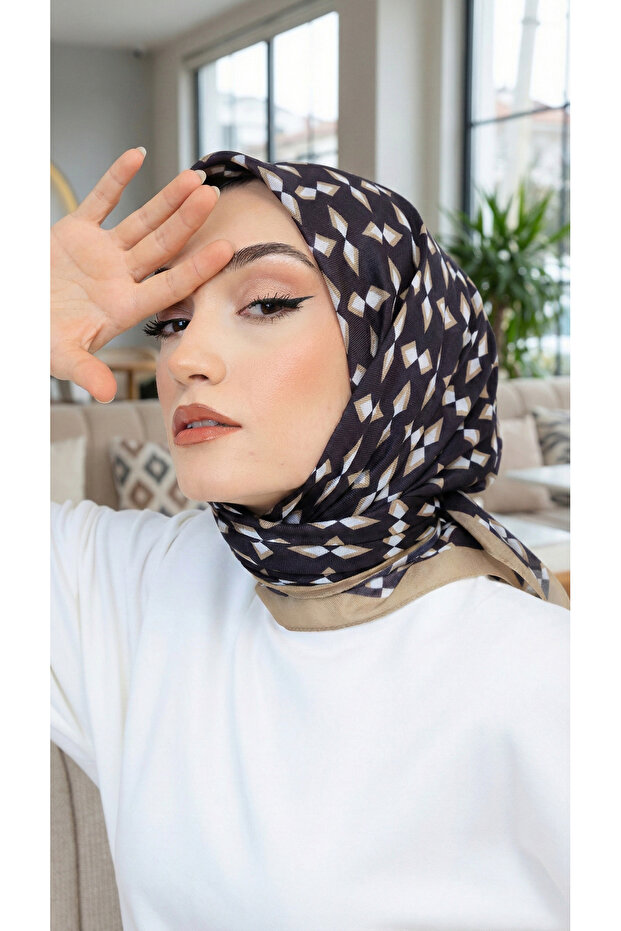 Patterned Soft Scarf - 135