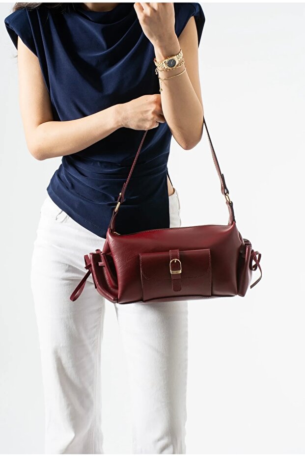 Women's chic design claret red handbag with pocket detail