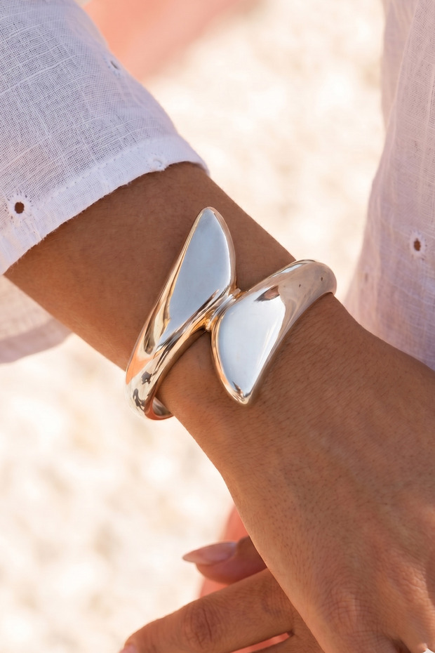 Silver Anti-Tarnish Cross Lightweight Bracelet
